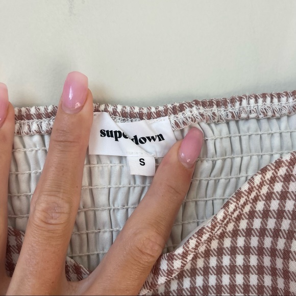 Superdown Checkered Button Crop Top - Picture 4 of 7